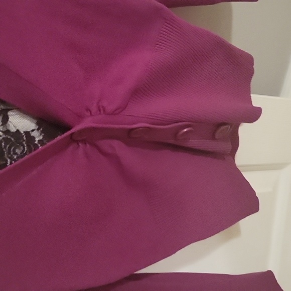 Womens Sweater - Picture 2 of 4